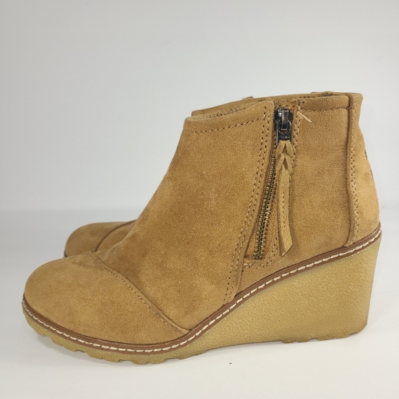 TOMS Suede Ankle Boots In Tan - Picture 6 of 11